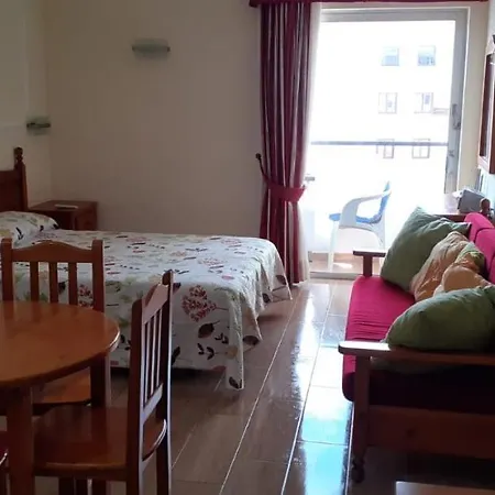 Toplage. Blick. Sauber. Guenstig. Pool. Gepflegt Apartamento