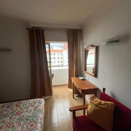 Toplage. Blick. Sauber. Guenstig. Pool. Gepflegt Apartamento *