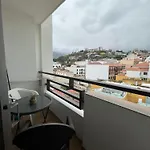 Toplage. Blick. Sauber. Günstig. Pool. Gepflegt Apartamento *