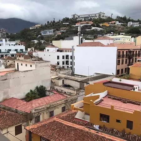 아파트 Toplage. Blick. Sauber. Guenstig. Pool. Gepflegt *