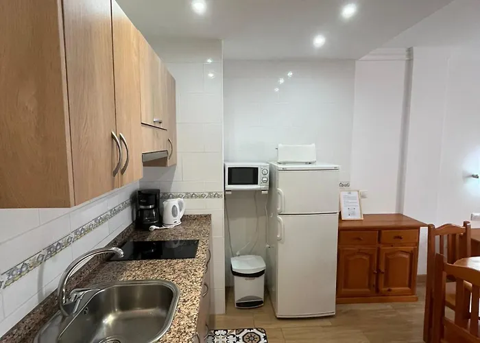 Toplage. Blick. Sauber. Guenstig. Pool. Gepflegt