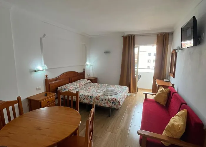 Toplage. Blick. Sauber. Guenstig. Pool. Gepflegt *